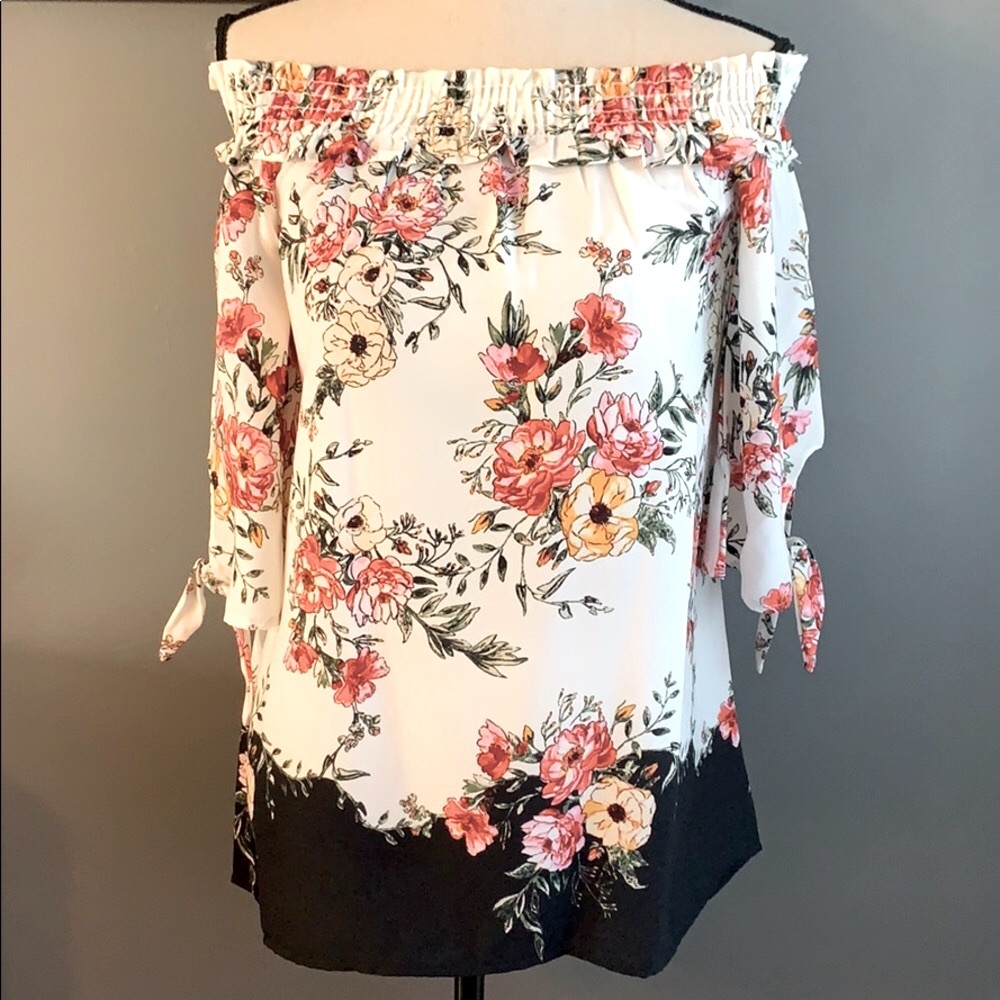 โDONATEDโWhite Black Floral Off The Shoulders Tie Sleeve Top - Picture 3 of 12